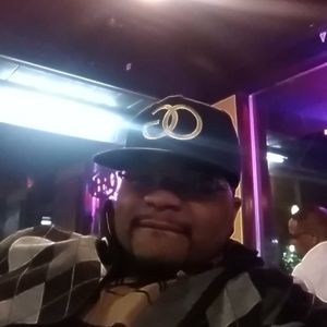 Meet your Posher, Devell